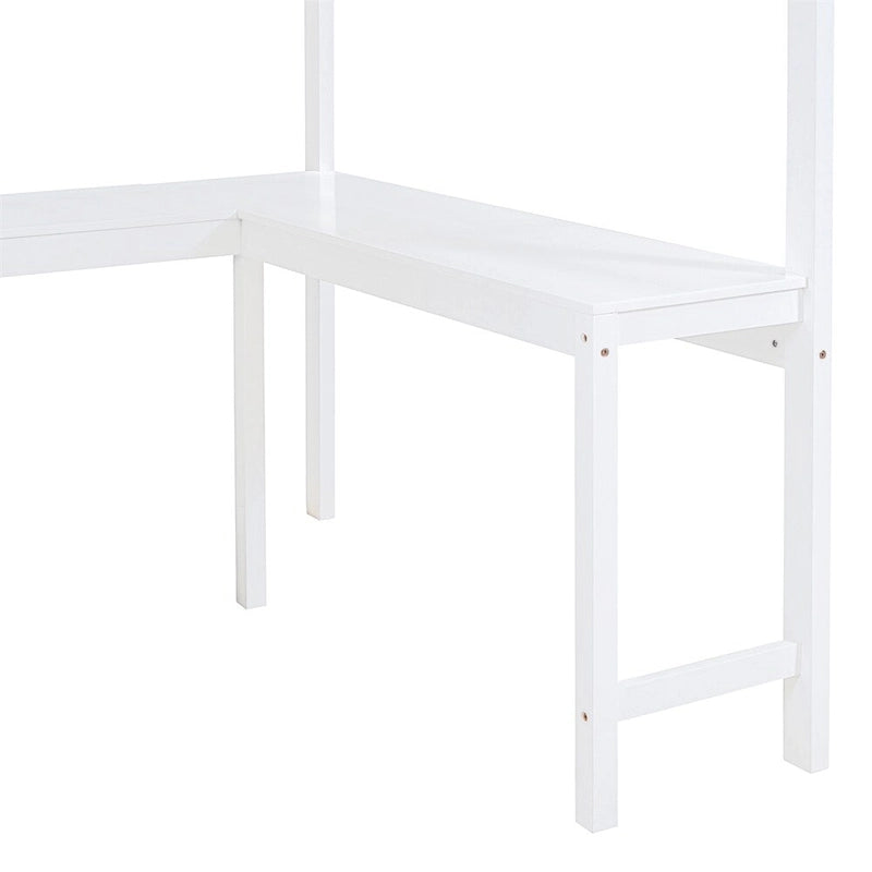 Hochbett aus Massivholz mit Schreibtisch, Regalen und umlaufendem Rausfallschutz